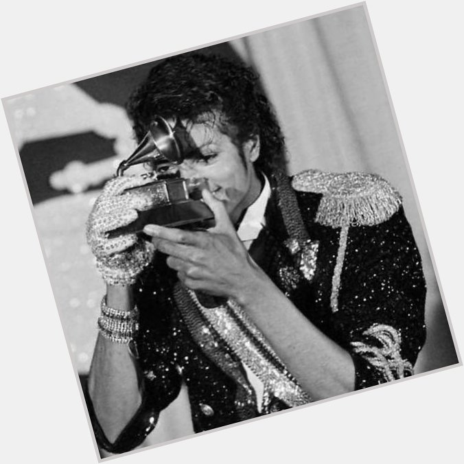  O maior que nós temos, uc!!!! 
Happy birthday Michael Jackson        
