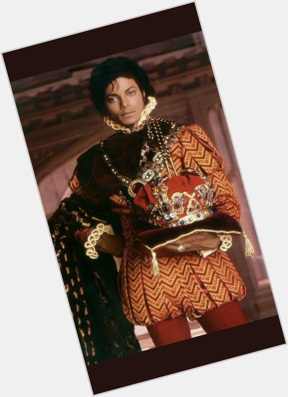 Happy 64th birthday to my favorite king, Michael Jackson    