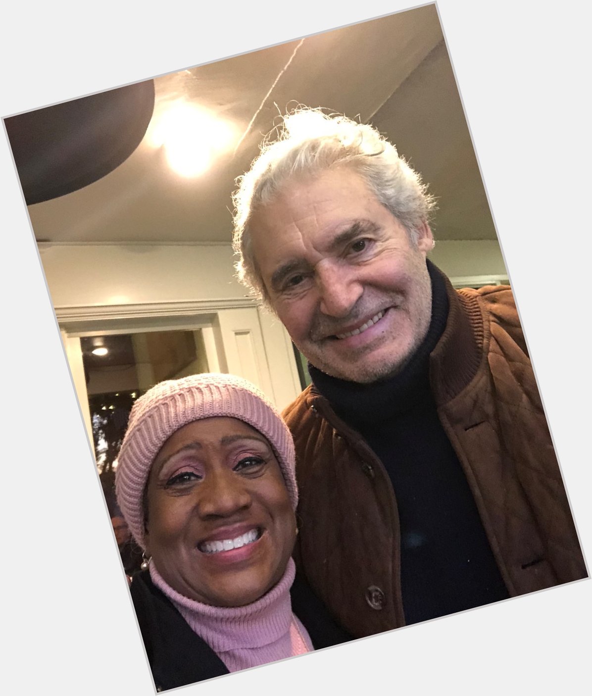 I met Mr. Michael Nouri last night! What a handsome and approachable guy! Happy belated birthday! 