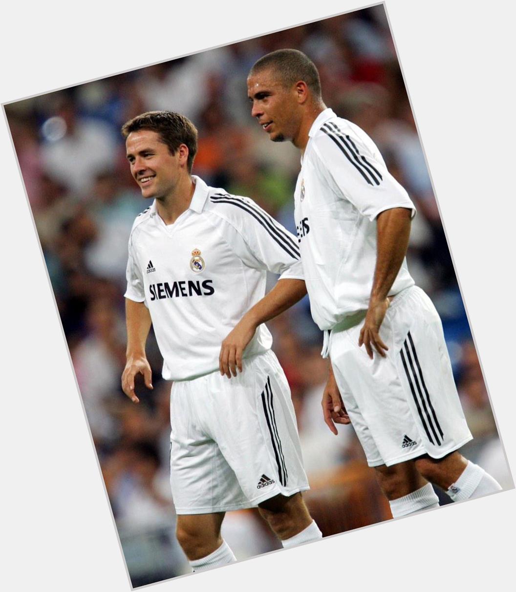 Happy birthday to former Real Madrid player Michael Owen!! 
