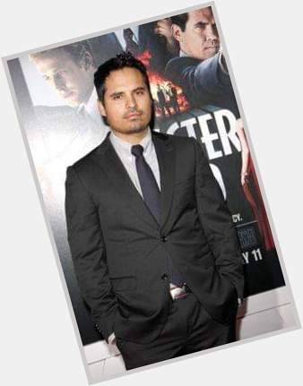 Happy birthday to the great actor,Michael Peña,he turns 43 years today         