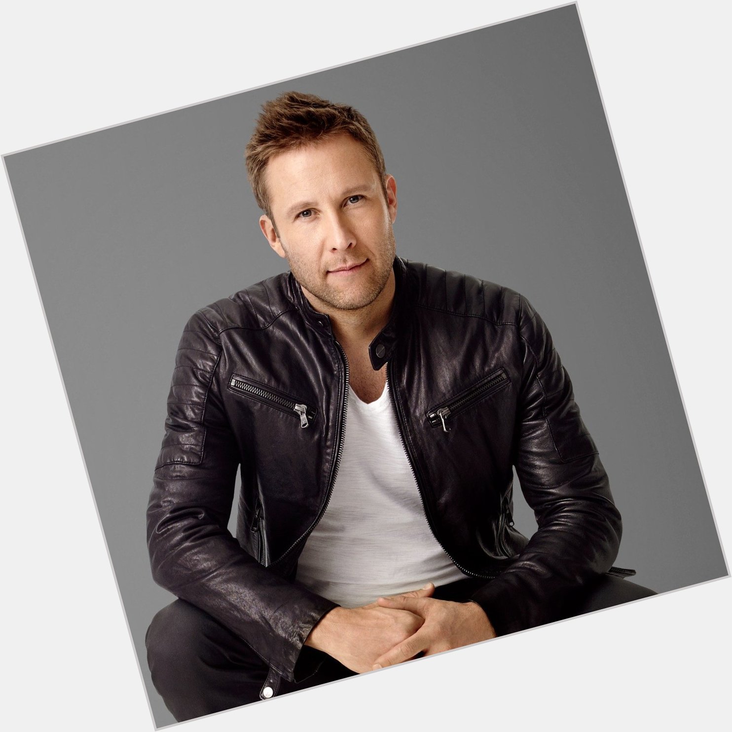 Happy Birthday Michael Rosenbaum! Hope it\s a great day for you.   