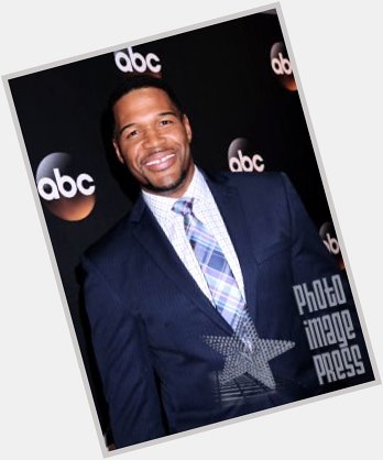 Happy Birthday Wishes going out to Michael Strahan!!!   