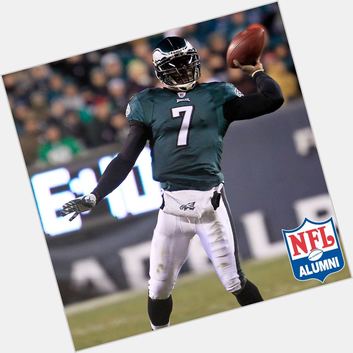 The NFLA wishes Michael Vick a Happy Birthday! 