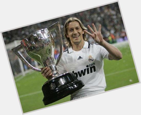 Happy birthday to Michel Salgado leyend of the Real Madrid thanks for everything crack 