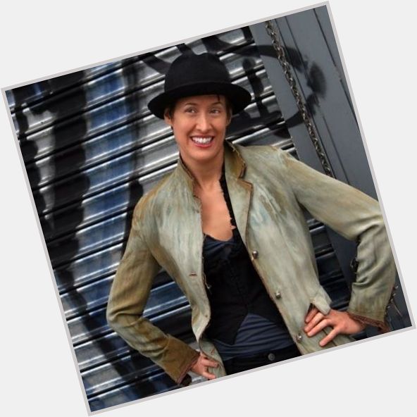 Happy birthday to Michelle Shocked who turns 58 today. 