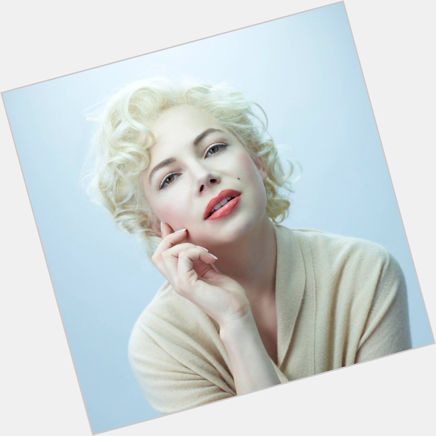 Happy Birthday to one of very talented actress Michelle Williams 