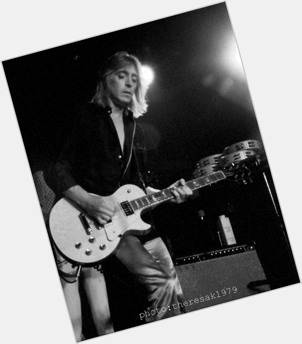 Happy Birthday to the prettiest  Mick Ronson. 75 if RIP 