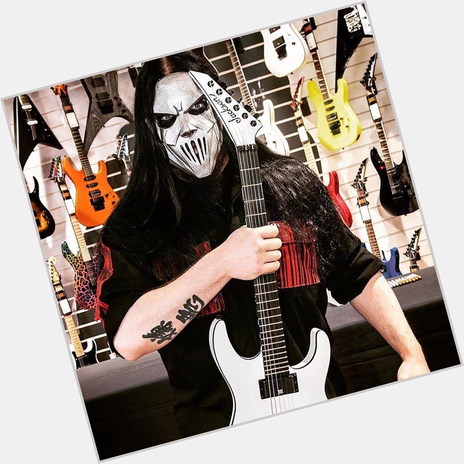Wishing the main man himself, Mick Thomson, a very happy birthday!  What\s your favourite Slipknot song?  
