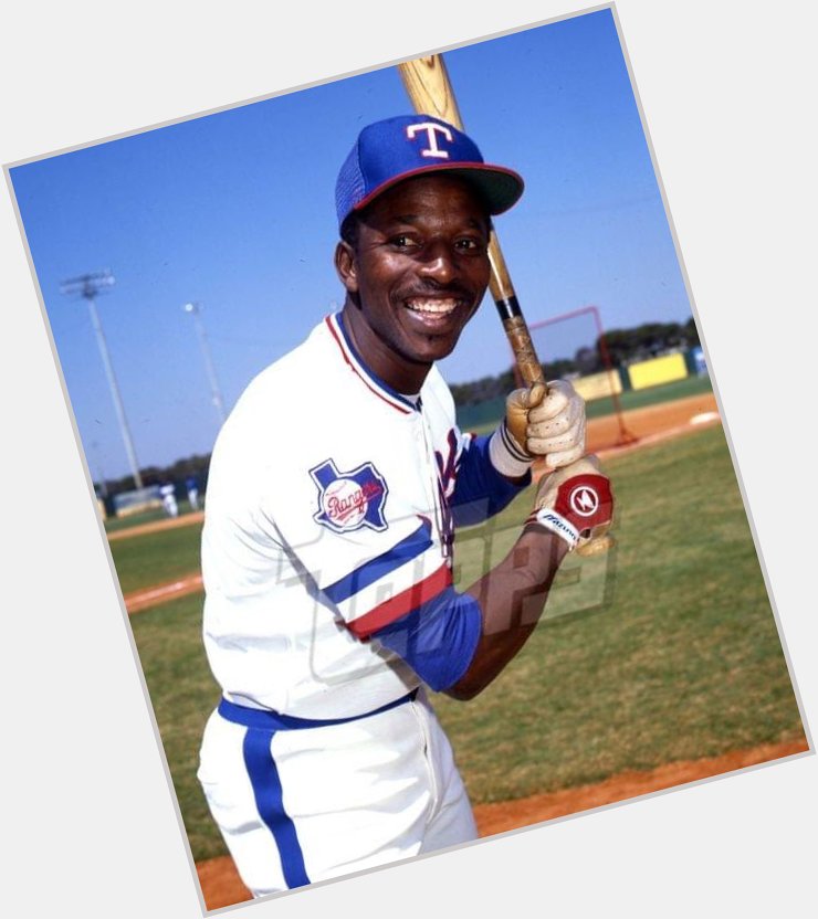 Happy Birthday to Mickey Rivers, who spent 15 years in the bigs and led the AL in stolen bases in 1975 with 70. 