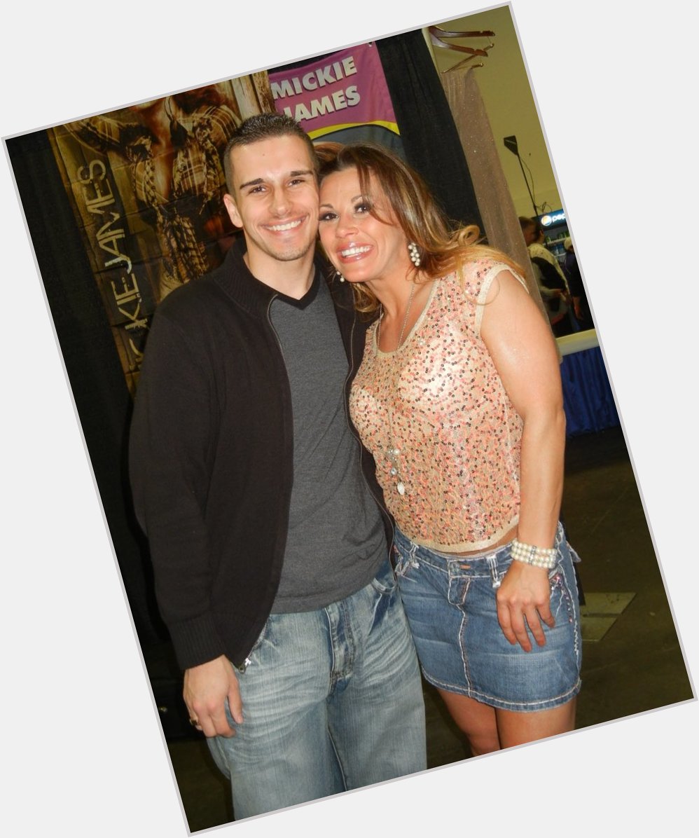  Happy Birthday to one of my all time favorite s Mickie James. Thanks for always being a sweetheart.. 