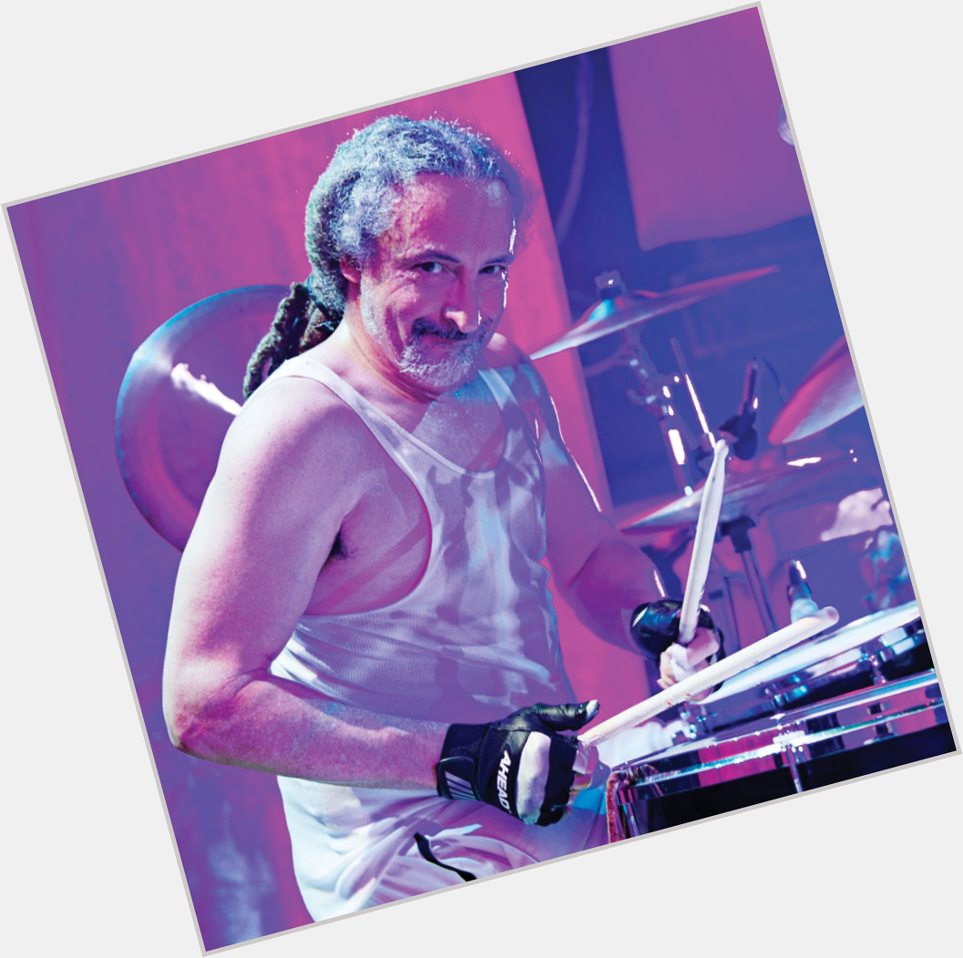 Happy 59 birthday to the amazing Faith No More drummer Mike Bordin! 