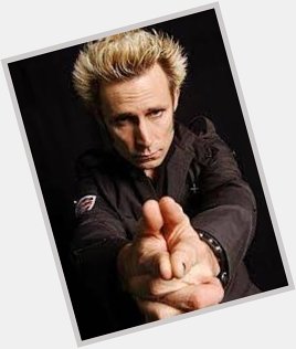 Happy 45th birthday to Mike Dirnt bassist for 