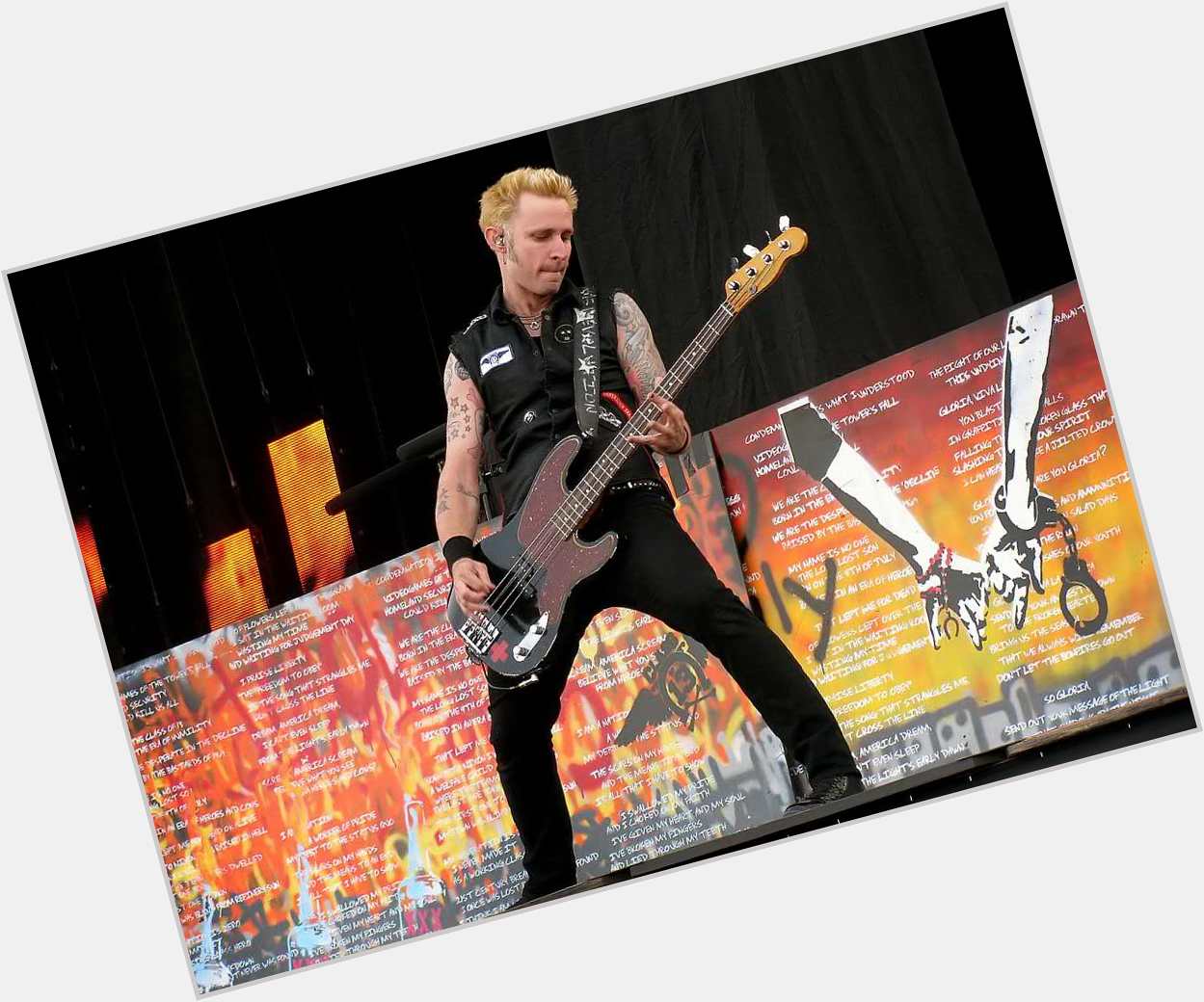 Happy Birthday Mike Dirnt (Green Day )     