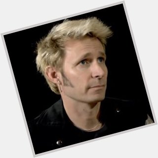 Happy birthday to one of my idols mike dirnt. i hope u have a great day 