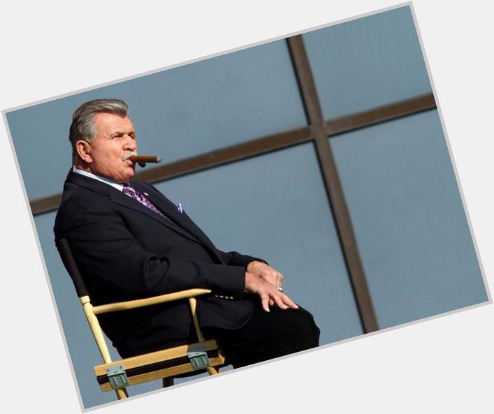 Happy 75th birthday today to player/coach and analyst Mike Ditka. 