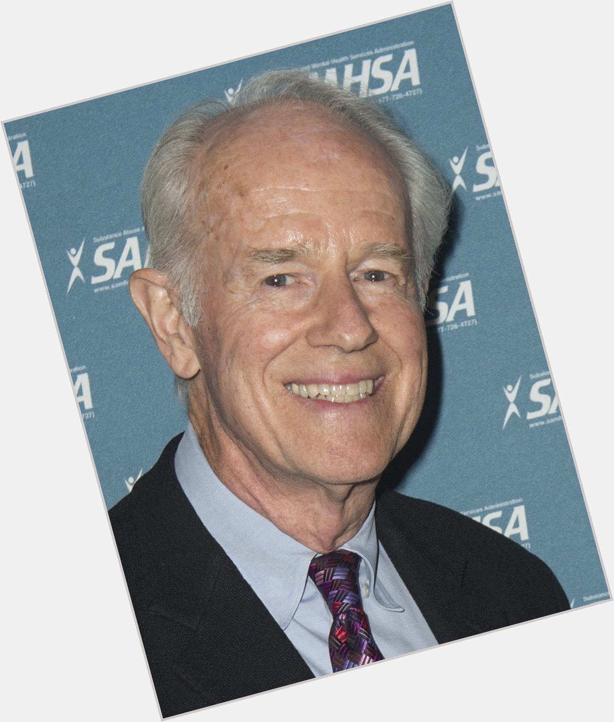 Happy birthday to Mike Farrell who starred in our 2013 production of ON GOLDEN POND! 