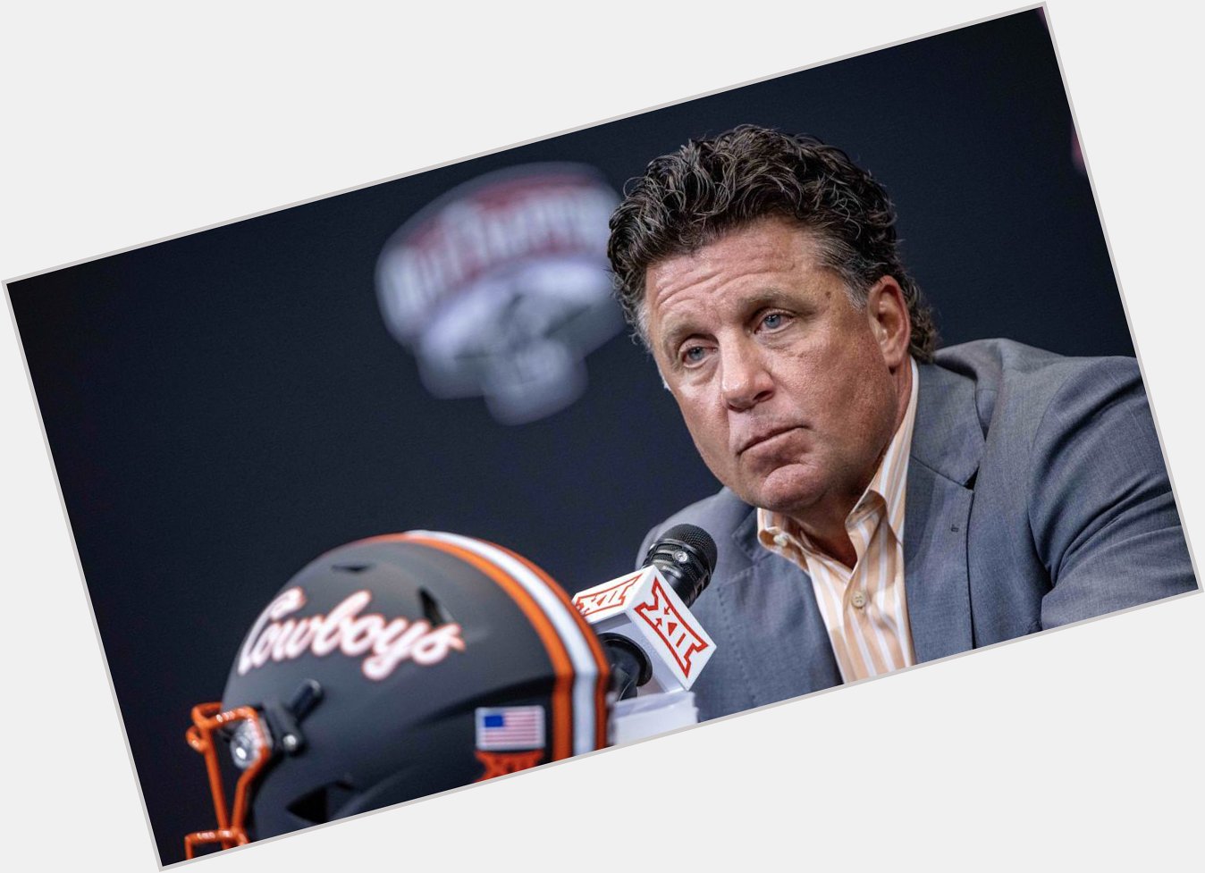 Happy Birthday to Mike Gundy who s a Man (+15yrs)! 