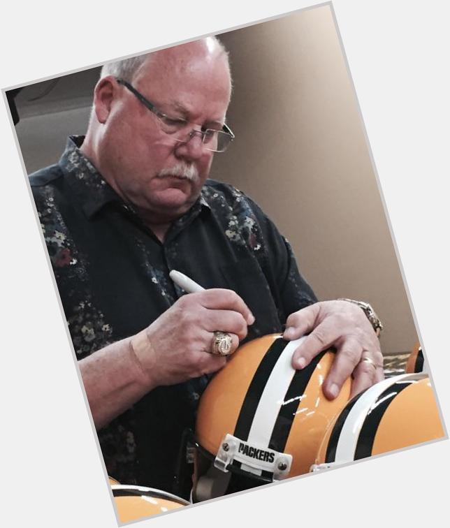Happy birthday legend Coach Mike Holmgren. Here\s a pic from a recent signing event at . 