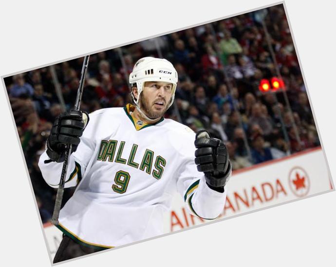 Born on this day in 1970 is former Dallas Stars captain & hockey hall of famer Mike Modano. Happy Birthday Mike! 