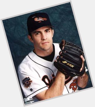    Happy joint  birthday to Mike Mussina, 47 today :-) 