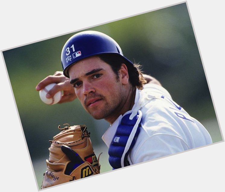 Happy birthday to Hall of Fame catcher, Mike Piazza! 