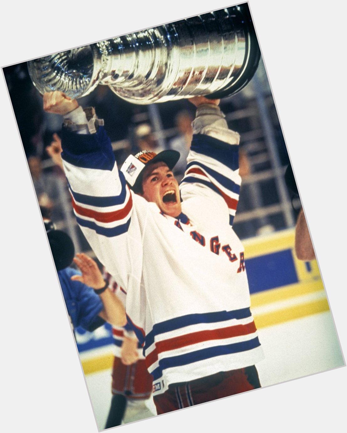 Happy Birthday to living legend, Mike Richter!! 