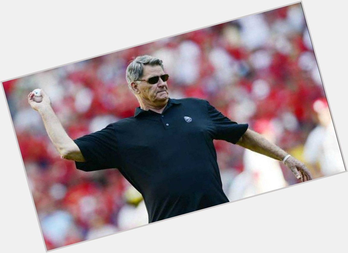 Happy birthday, Mike Shannon: The man in black at Busch Stadium  