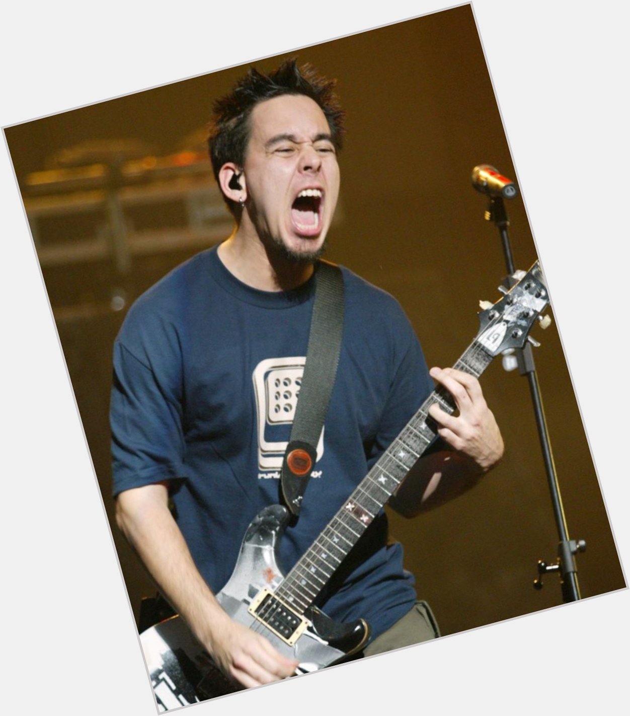 Happy birthday to Mike Shinoda. One of the founding members and biggest creative contributors of Linkin Park! 