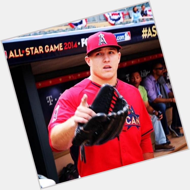 AYEE ME AND MIKE TROUT HAVE THE SAME BIRTHDAY happy birthday my idol! 