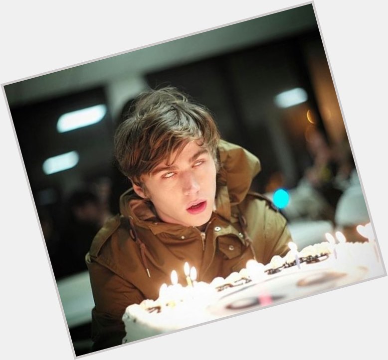 . happy birthday to an adorkable human being, Miles Heizer. Keep those eyes rolling  