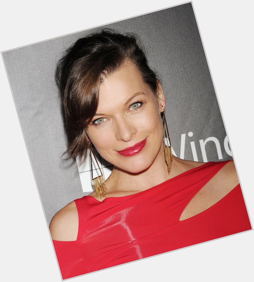 Happy 40th birthday, MillaJovovich! See 7 of her sweetest mommy moments:  