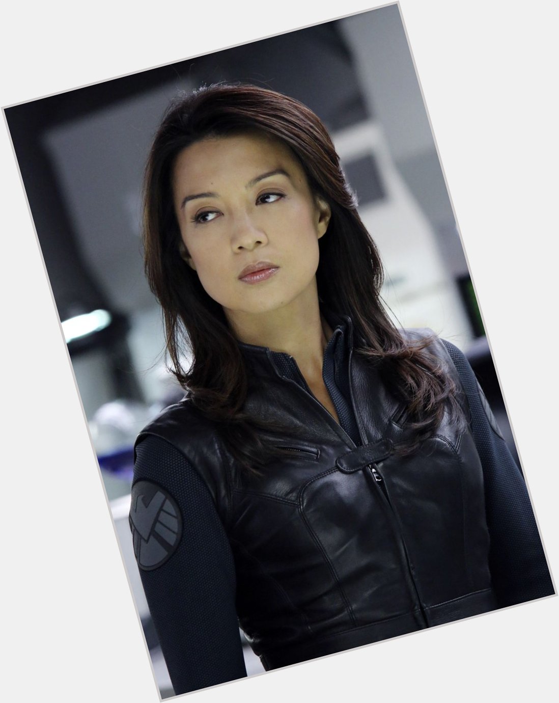   Happy Birthday to Ming-Na Wen, who turns 51 today!  She looks 25 in this picture.