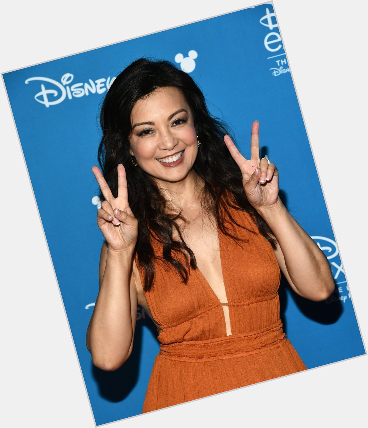 Ming na wen VS ming na wen in 20 years.

Happy birthday \"real Jiaying\"
You stay winning. 