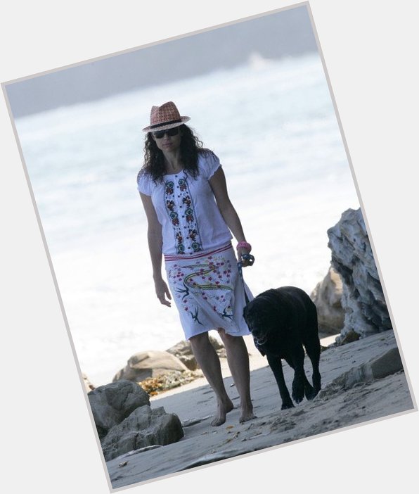 Happy birthday to dog loving singer/songwriter and terrific actor Minnie Driver!  