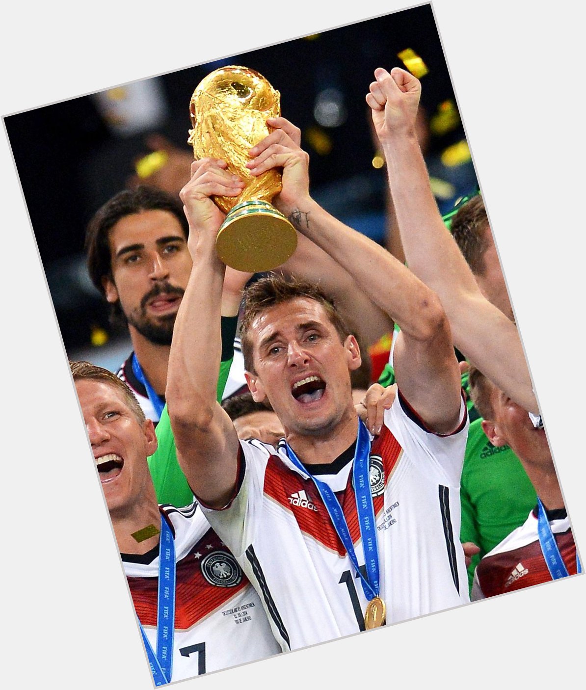 Happy 37th birthday to Germany legend, and all-time World Cup record goal-scorer with 16 goals, Miroslav Klose. 