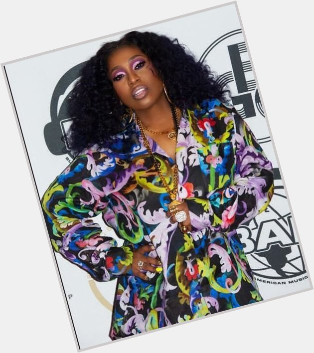  just turned 50 but is still looking like she\s in her early 30s. Happy birthday Queen Missy Elliott 