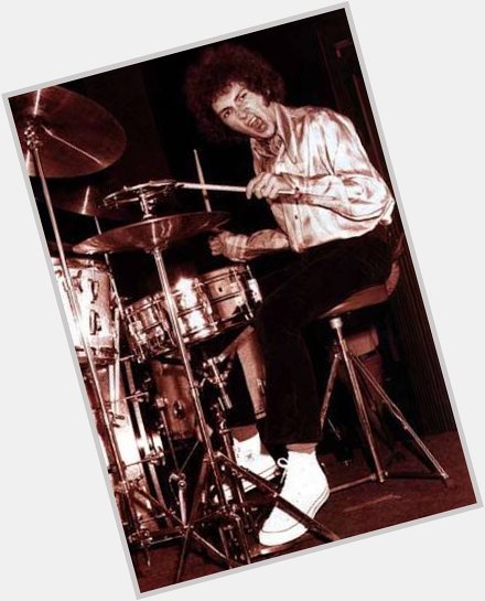 Jimi Hendrix drummer Mitch Mitchell was born 71 years ago today.
Happy Birthday Mitch Mitchell  