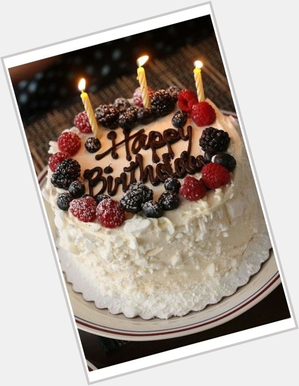 Tol happy birthday may gift ako sayong cake ( pero bayaran mo yan )   