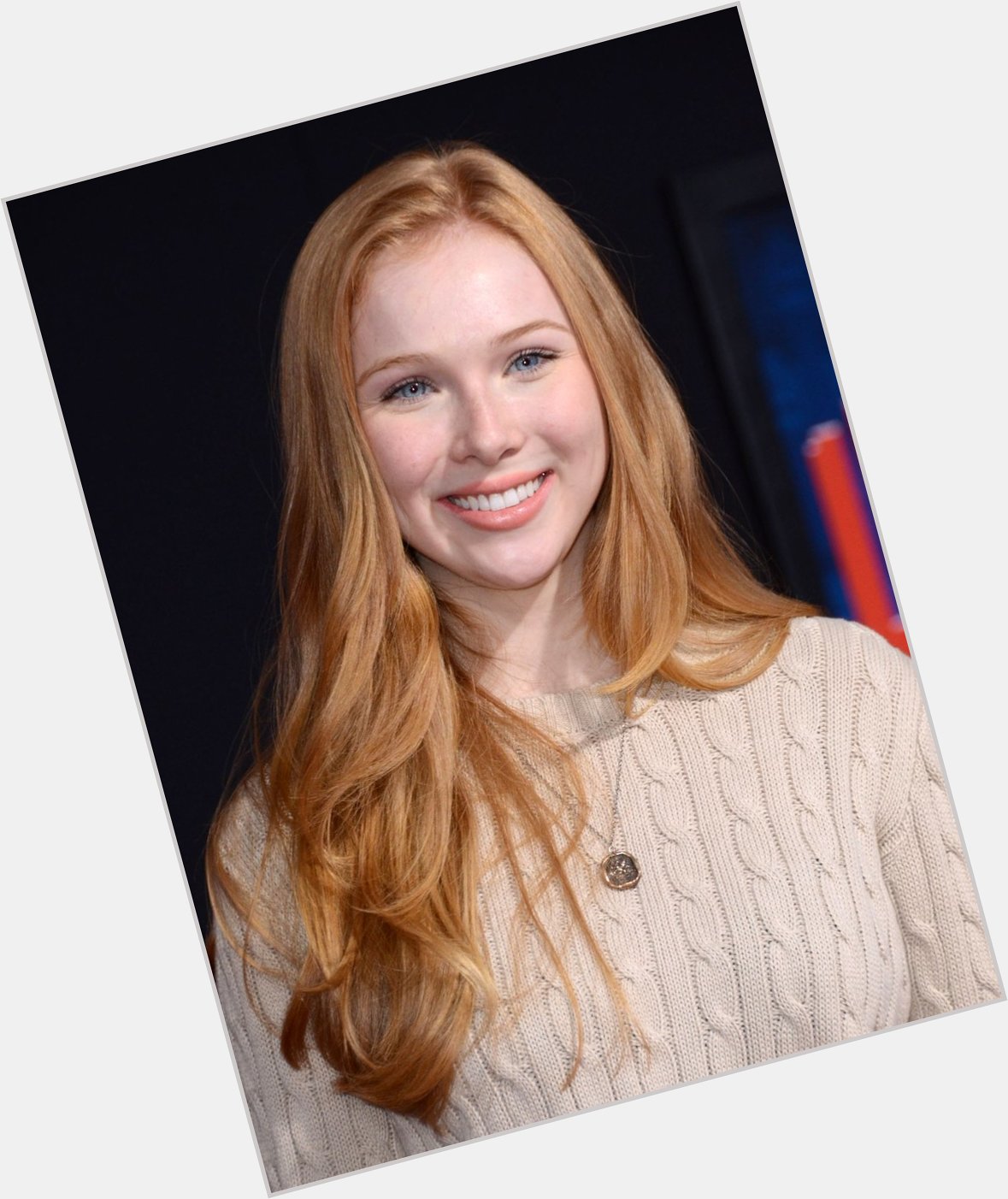 Happy Birthday to Molly Quinn who turns 27 today! 