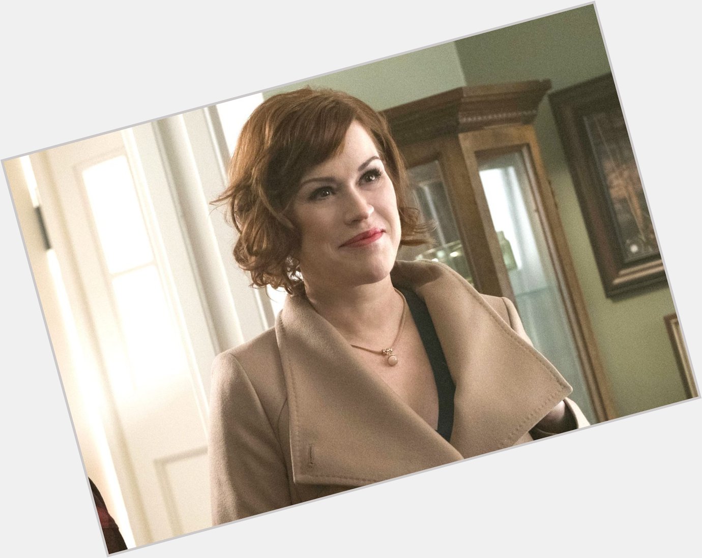 Happy birthday to Molly Ringwald, who plays Mary Andrews (Archie\s mom) in 