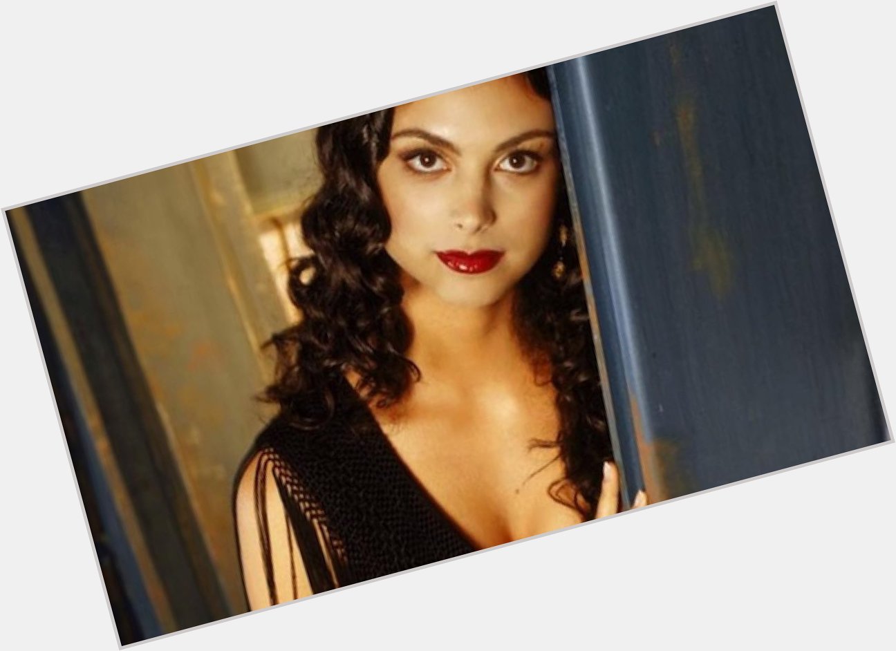 Happy birthday to Morena Baccarin (  