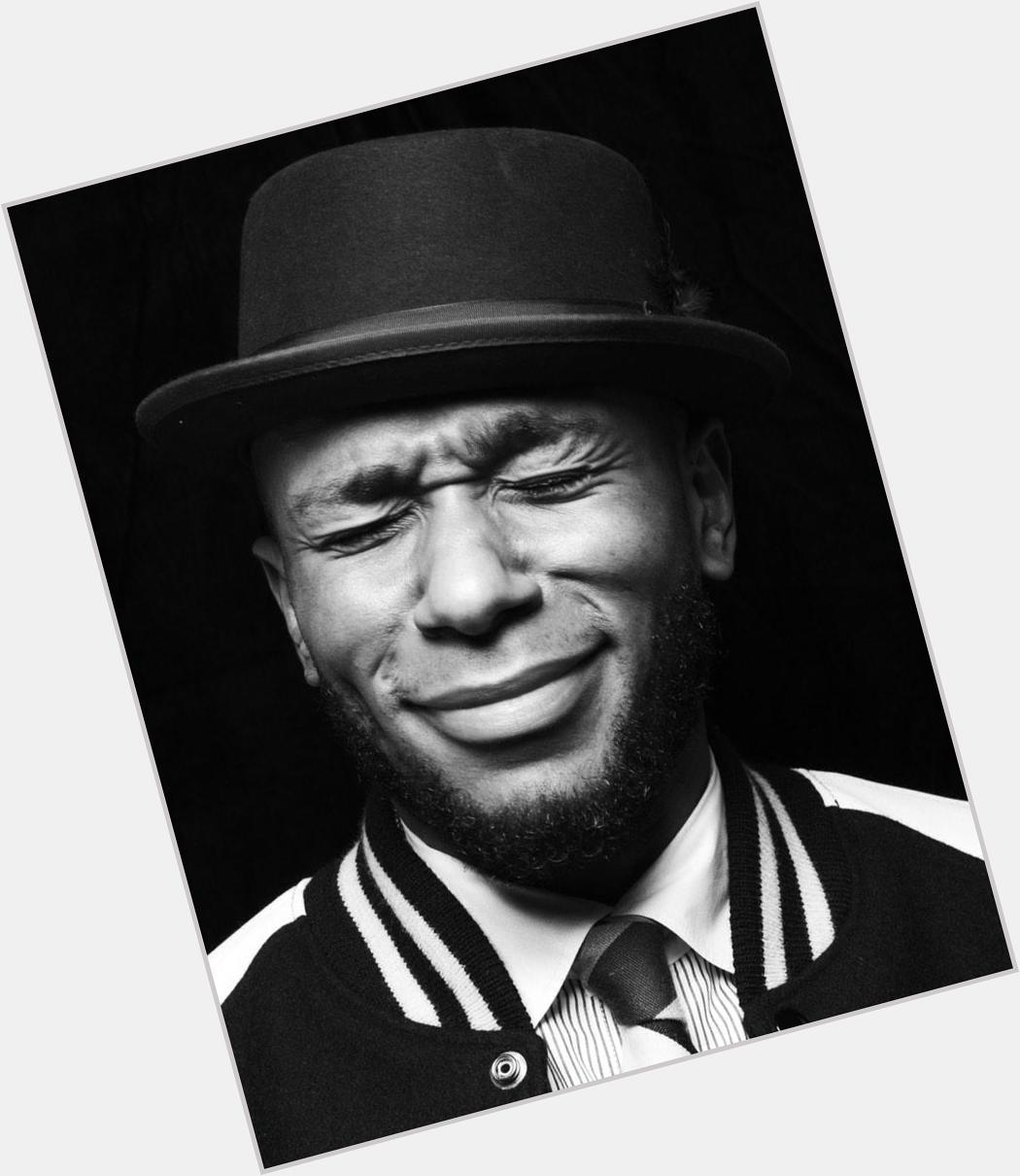 Happy birthday to yasiin bey, formerly known as mos def. 