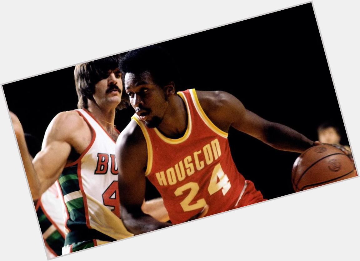 Happy 60th birthday to Rockets legend and Hall-of-Famer Moses Malone. 