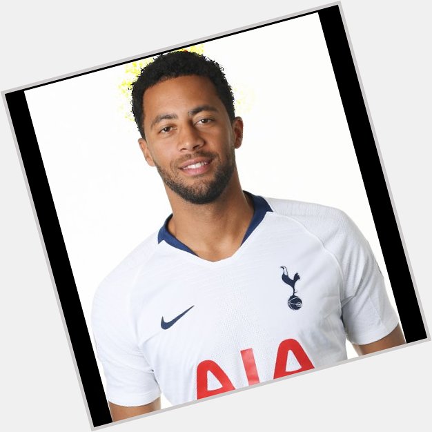 Happy birthday to our former midfielder Mousa Dembele 
