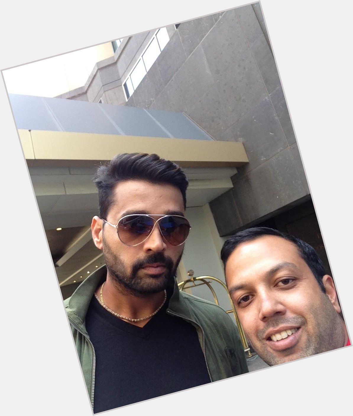 Happy bday cool dude Murali Vijay. It was nice to see you here in Australia.  
