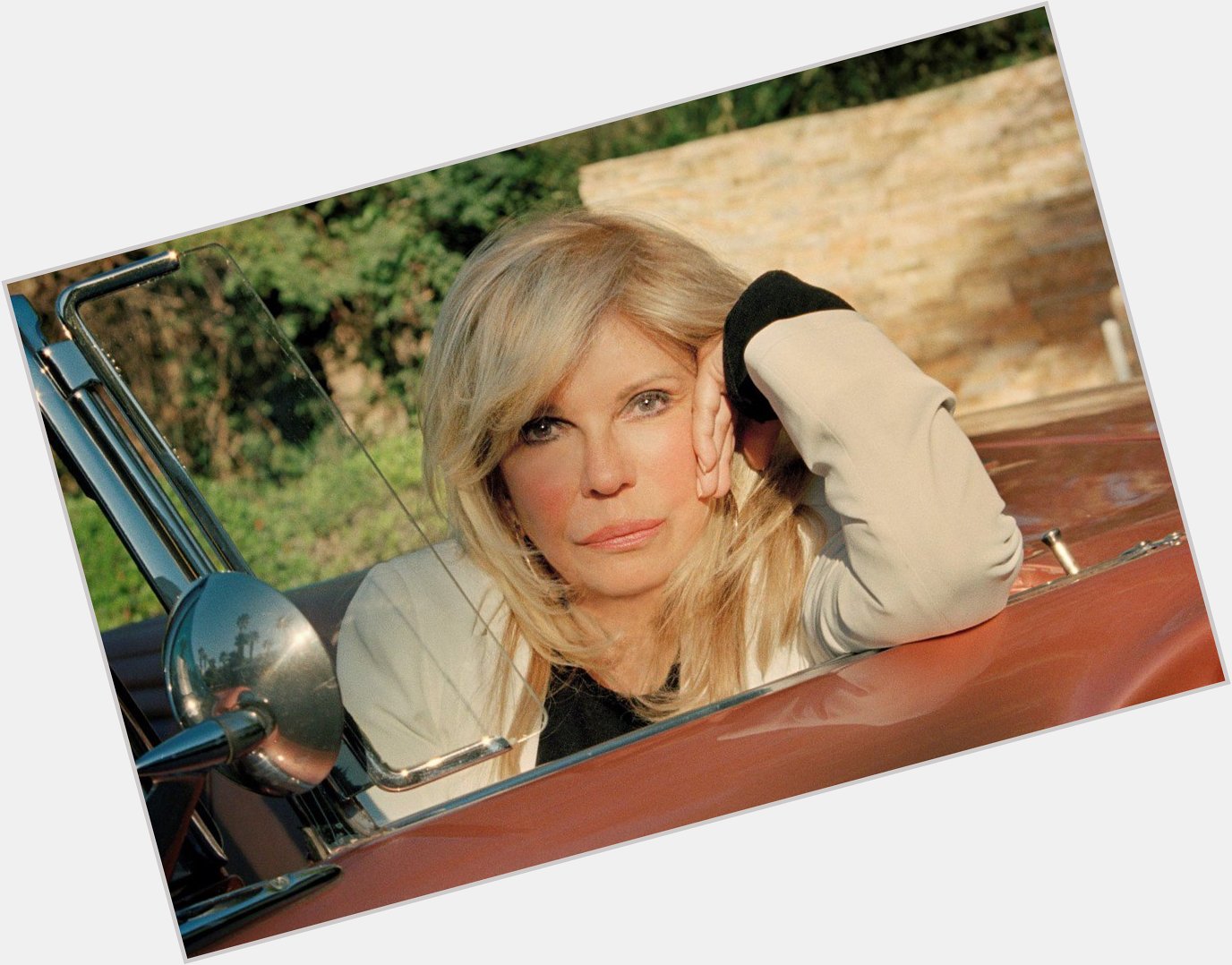 Happy 82 birthday to the amazing singer and daughter of Frank Sinatra, Nancy Sinatra! 