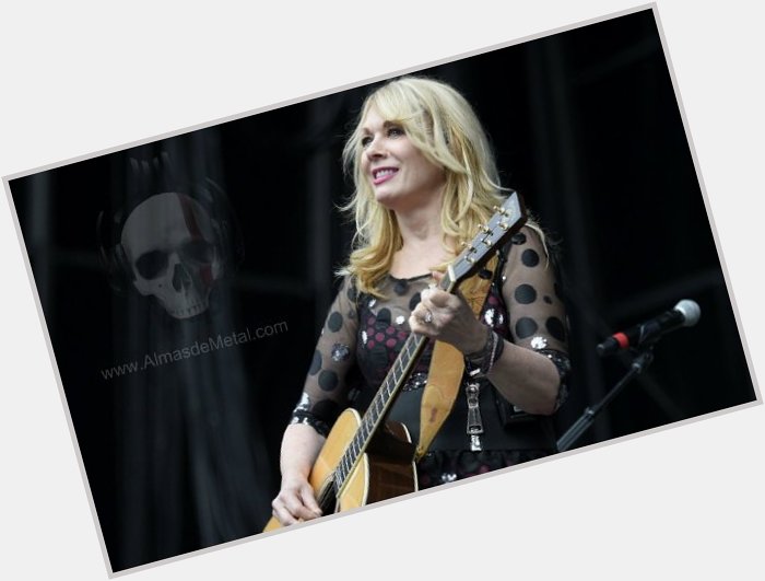 Un Día Como Hoy: Happy Metal Birthday para Nancy Wilson Heart.  