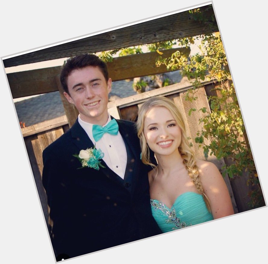 You\re Nash Grier and I\m Elsa, perfect duo at prom  happy birthday Cam I hope you had an incredible day miss you! 