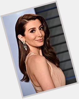 EVERYONE GO WISH NASIM PEDRAD A HAPPY BIRTHDAY HERS WAS LIKE 4 DAYS AGO I MISSED IT DAM BUT GO RUN N TELL HER THAT 